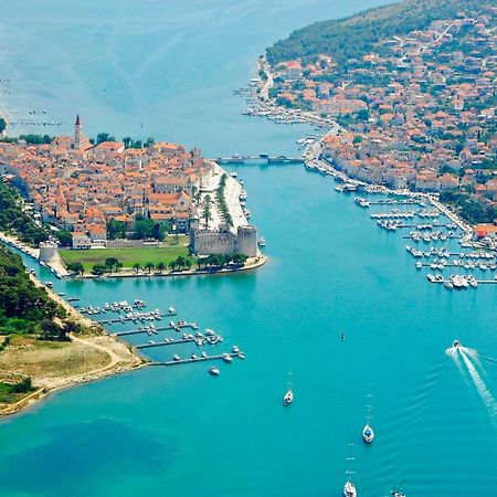 Apartman Adriatic Τρογκίρ Εξωτερικό φωτογραφία