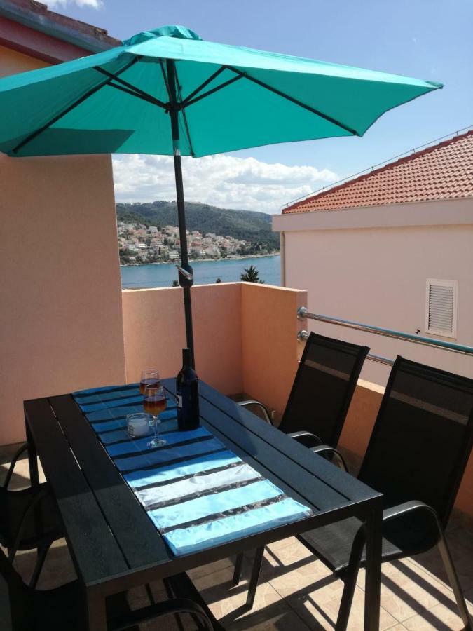 Apartman Adriatic Τρογκίρ Εξωτερικό φωτογραφία