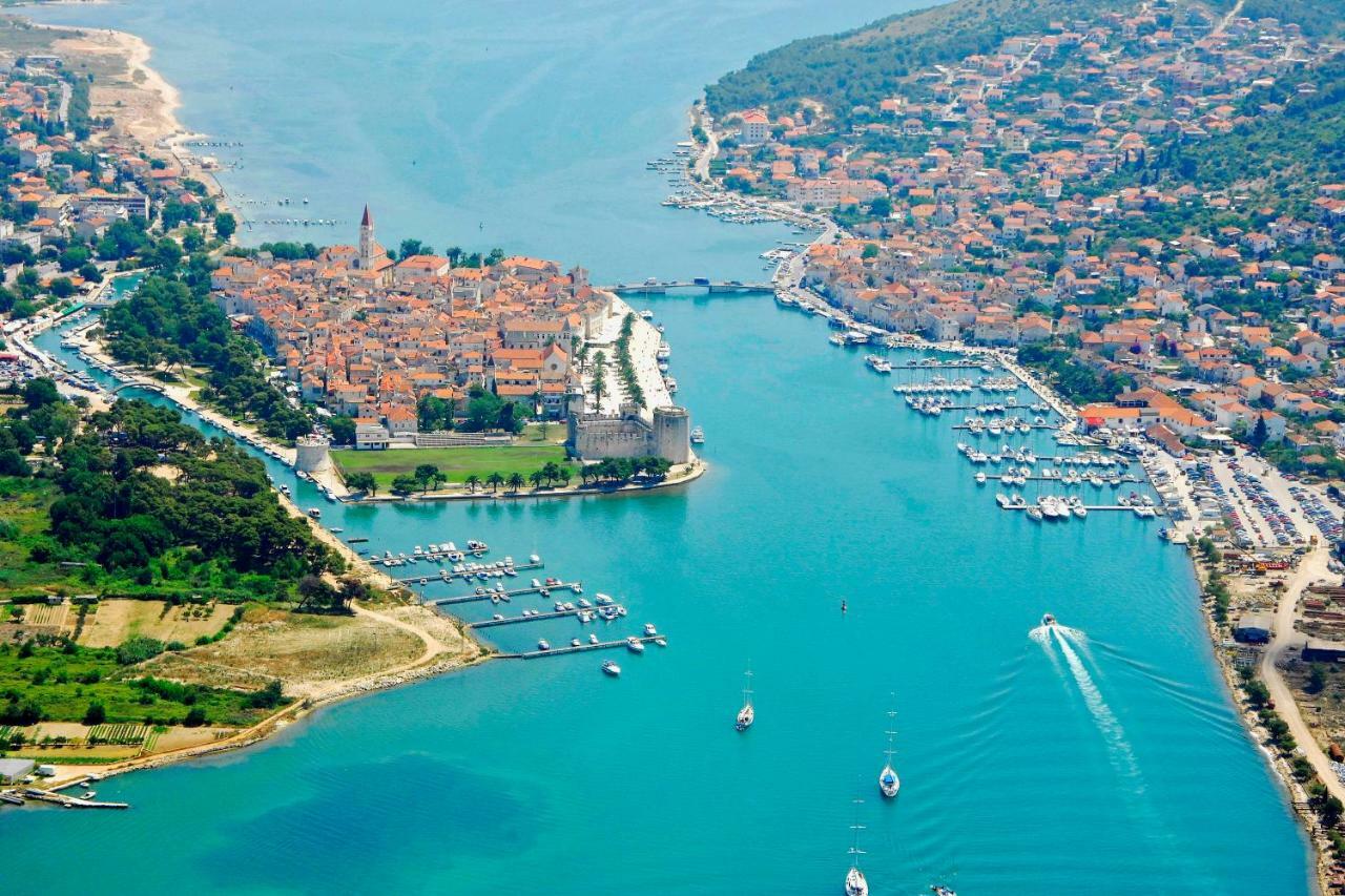 Apartman Adriatic Τρογκίρ Εξωτερικό φωτογραφία