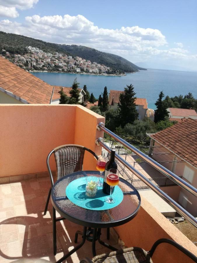 Apartman Adriatic Τρογκίρ Εξωτερικό φωτογραφία