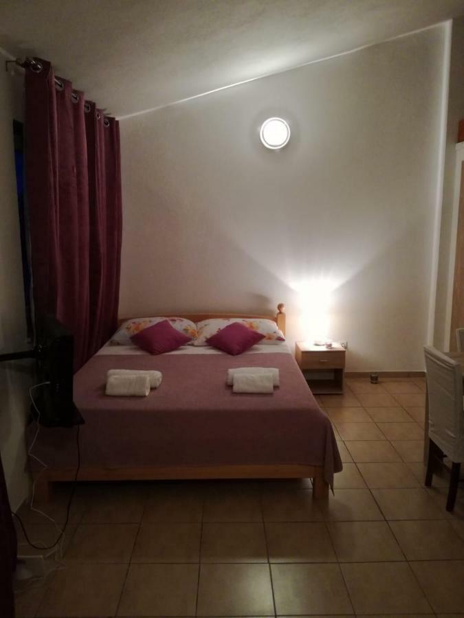 Apartman Adriatic Τρογκίρ Εξωτερικό φωτογραφία