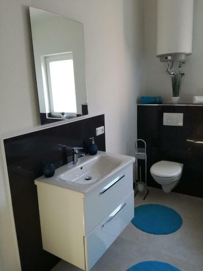 Apartman Adriatic Τρογκίρ Εξωτερικό φωτογραφία